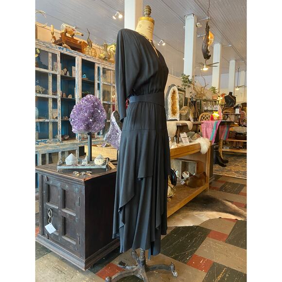 vtg 1980s black rayon dress with batwing sleeves and asymmetrical, 80s does 40s - Picture 5 of 9